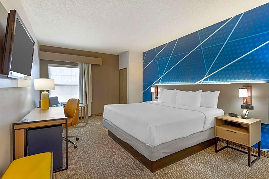 Comfort Suites East Brunswick - South River