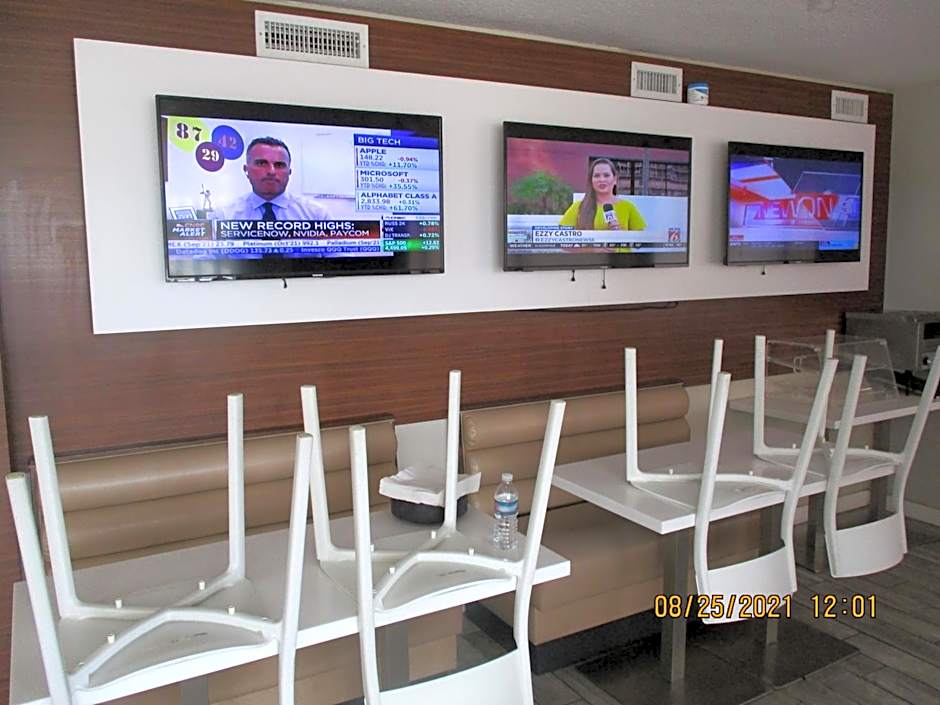 Quality Inn & Suites Kissimmee by The Lake