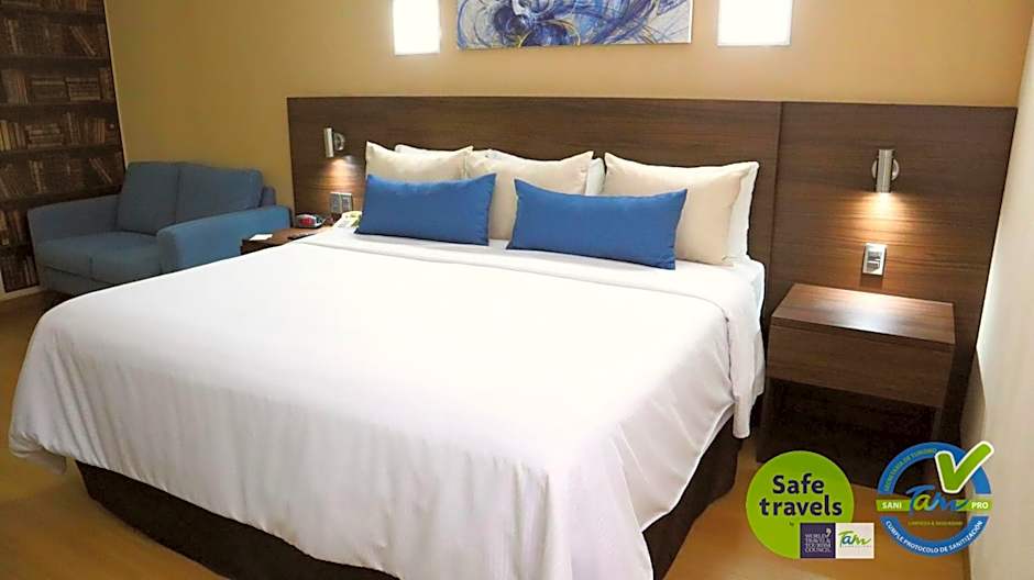 Photo 1 of 24 of Rio Vista Inn Business High Class Tampico