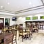 Restwell Inn & Suites I-45 North