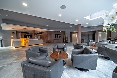 EE Hotel