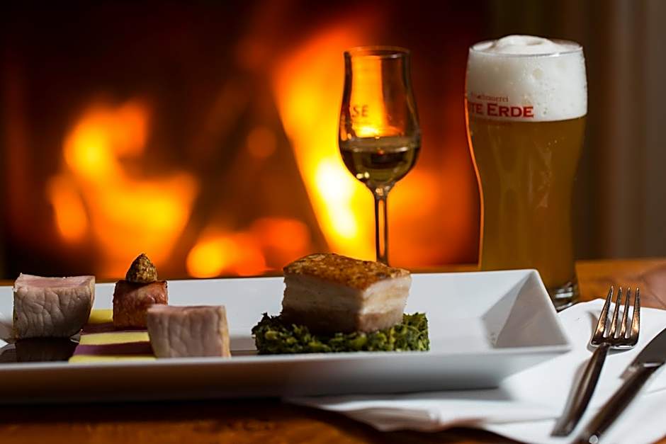 Höger's Hotel & Restaurant