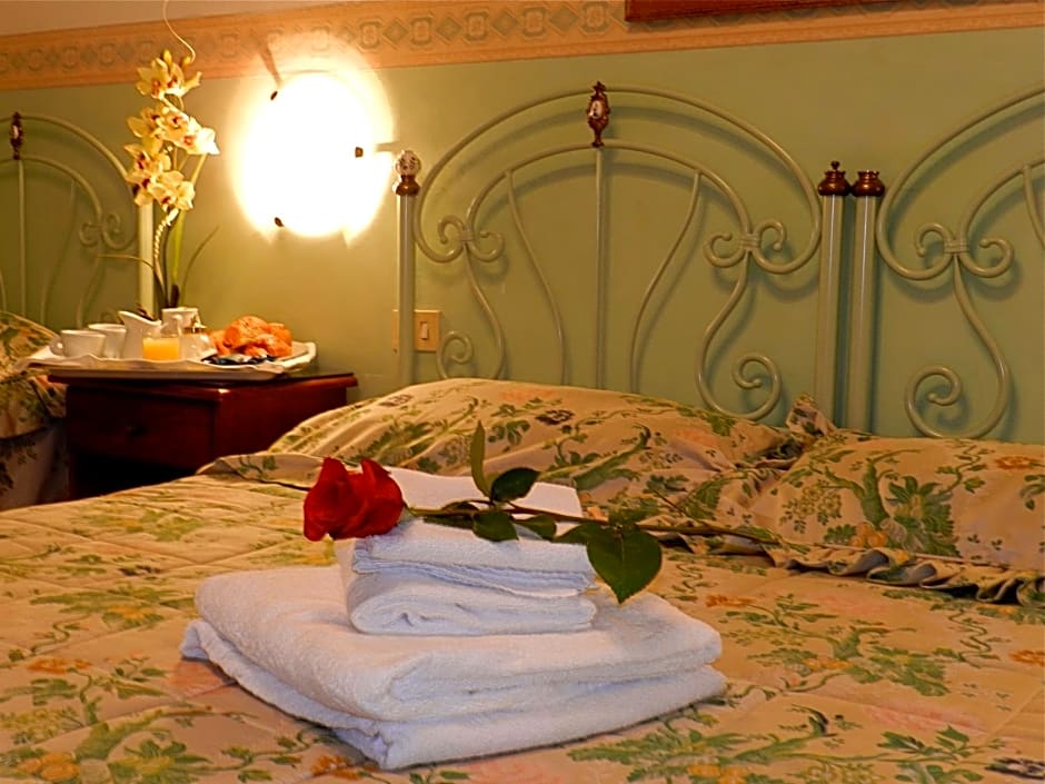 Hotel Desiree