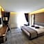 Grand Cenas Hotel