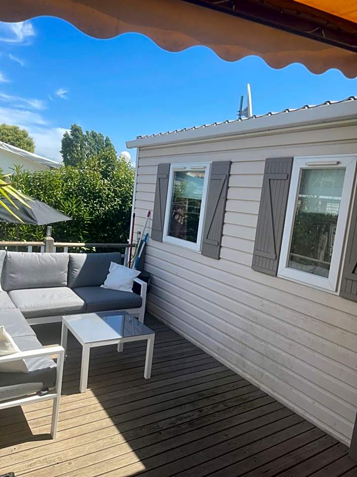 Magic Mobile Montourey, 3 chambres, 2 salles de bain, piscine disponible sur place