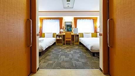 Accessible Twin Room - Non-Smoking