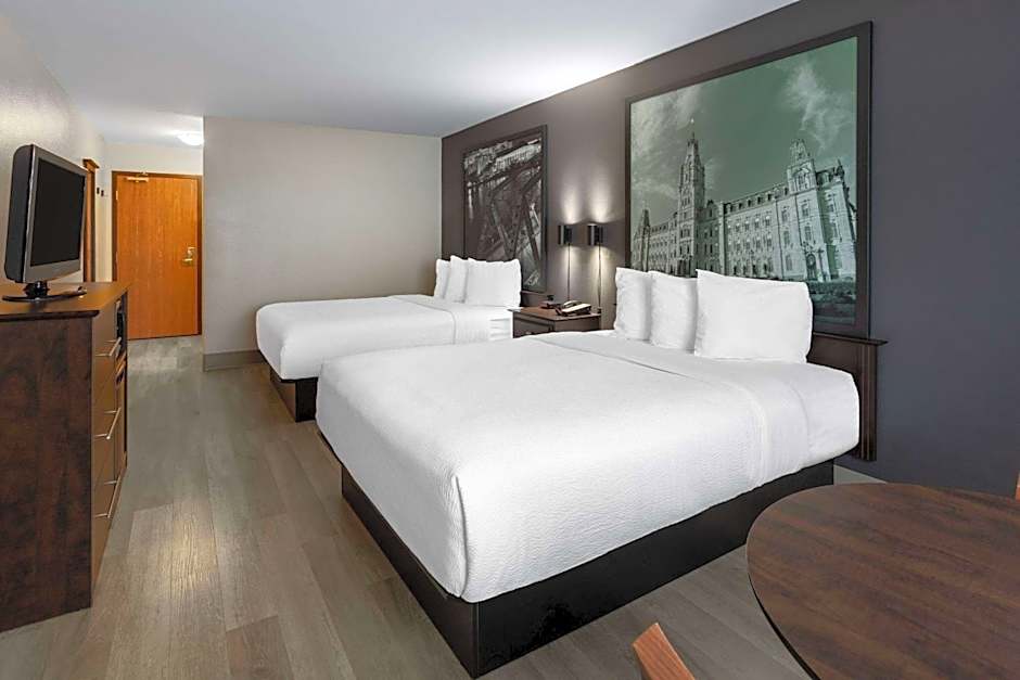 Super 8 by Wyndham Quebec City