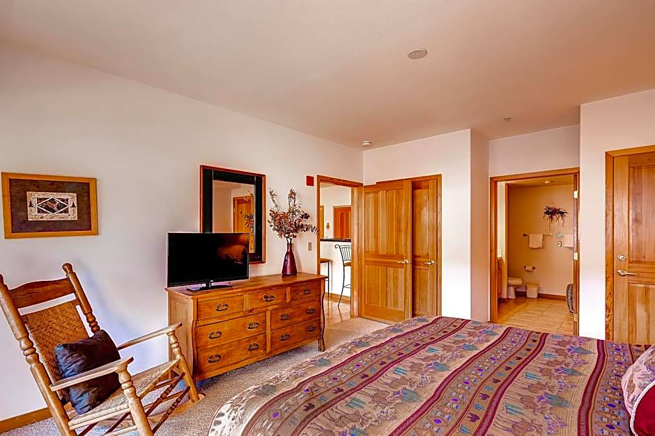 Gateway Mountain Lodge by Keystone Resort
