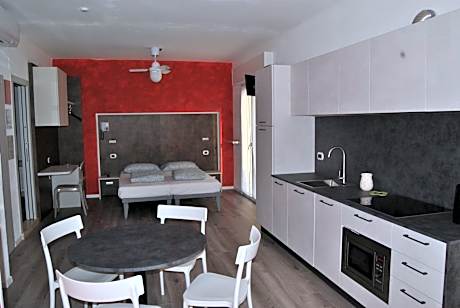 Junior Suite with Balcony and Lake View and Kitchenette