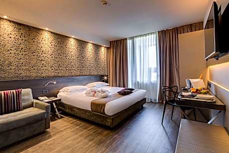 Executive King Room with Balcony