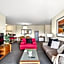 Cozy 2-Bedroom Apartment with City Views