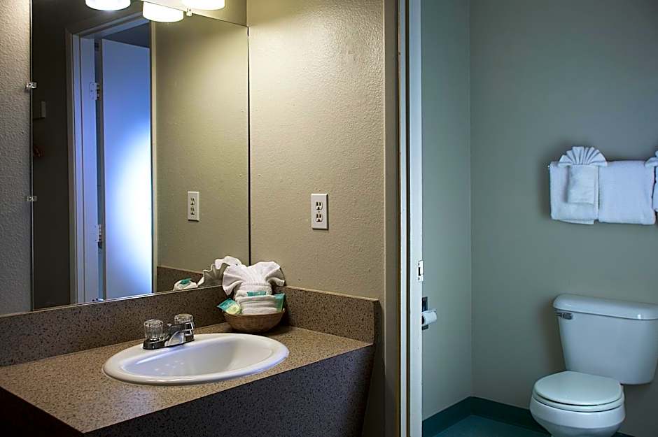 Aladdin Inn & Suites – Portland, OR