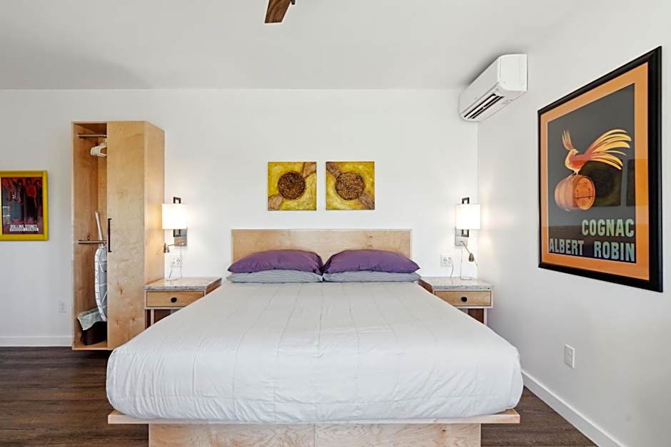 Hotel Folly with Marsh and Sunset Views