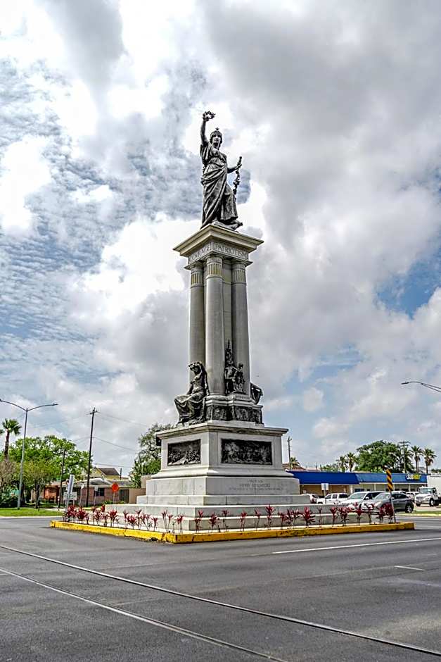 Diamond Beach Penthouse 5PH3