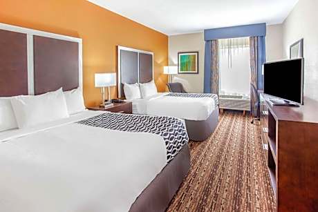 2 Queen Beds Non-Smoking