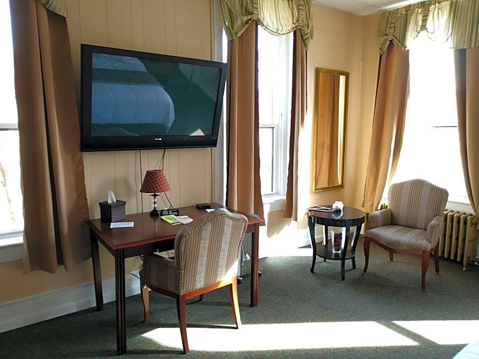 Hotel Wayne