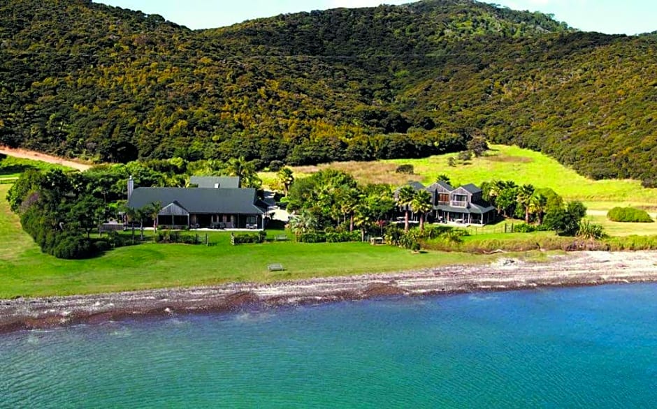 Pawhaoa Bay Lodge