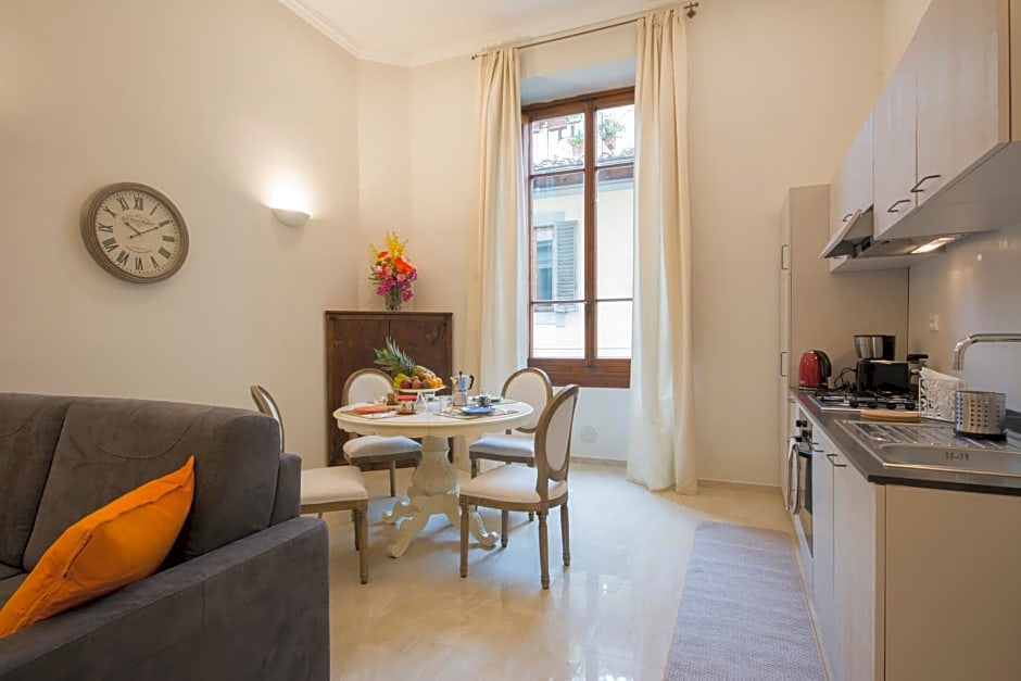 Iris Apartments by Mmega