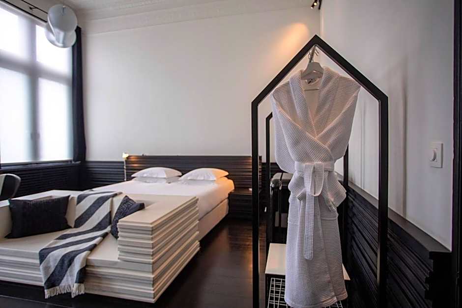 Suites Feek – Antwerp, DC