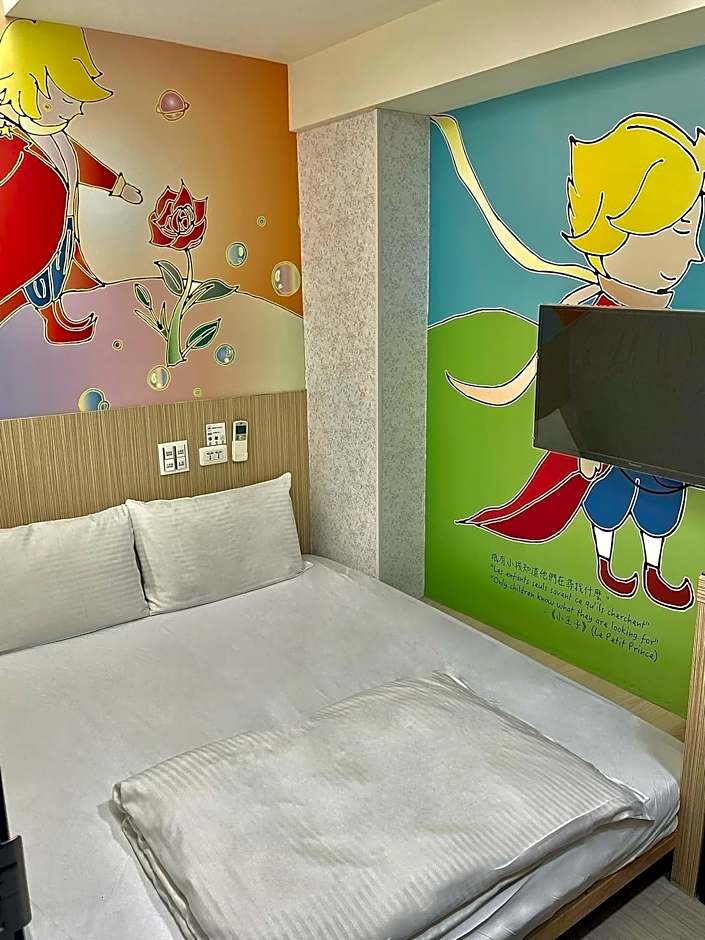 Photo 1 of 5 of Moderate 1 Queen Bed Japanese Style