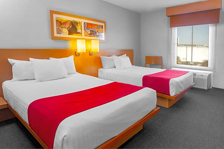 Photo 1 of 51 of City Express by Marriott Celaya Parque