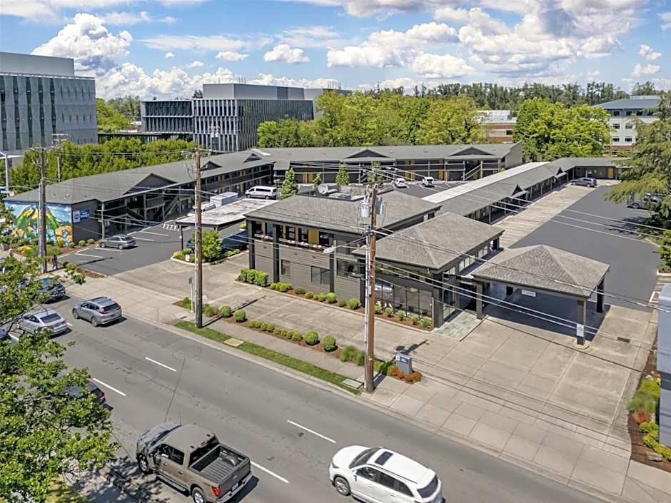 Best Western New Oregon Motel
