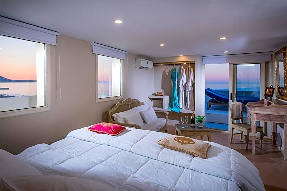 Parthenis Beach, Suites by the Sea