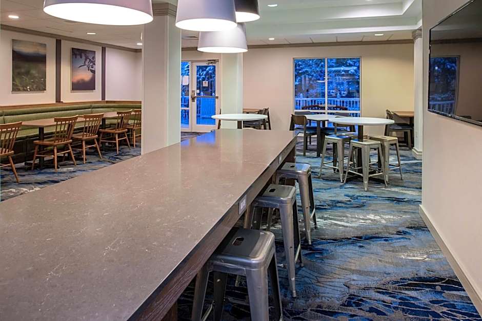 Fairfield Inn & Suites by Marriott High Point Archdale