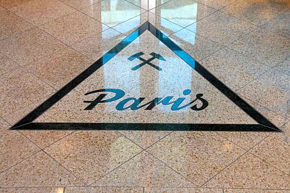 Albertus Paris Aparthotel