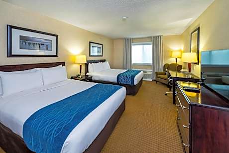 Queen Room with Two Queen Beds - Non-Smoking