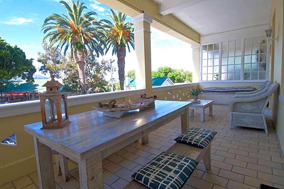 On The Square Luxury Apartment