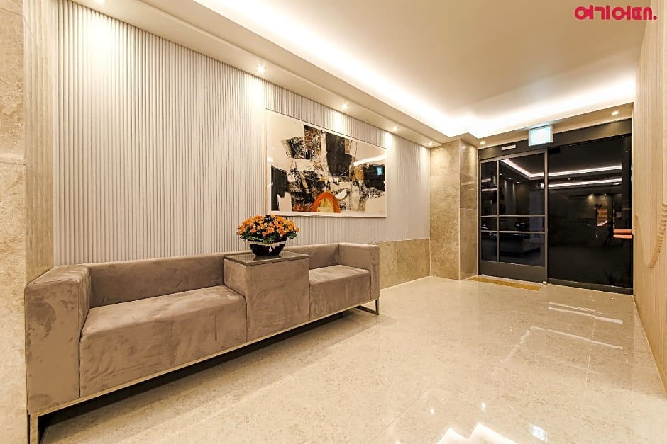 Yeonsan Hound Hotel