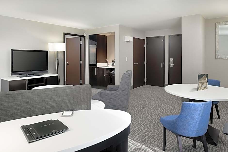 Hilton Woodland Hills/Los Angeles
