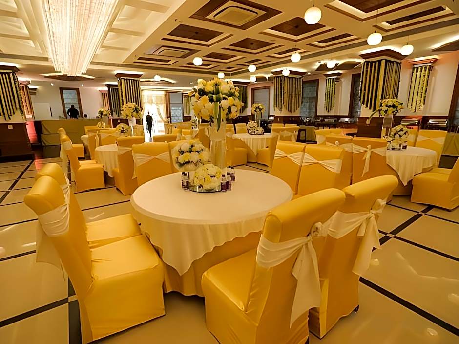 Hotel Saffron Leaf