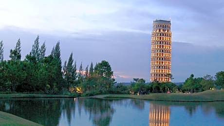 Toscana Piazza by Toscana Valley