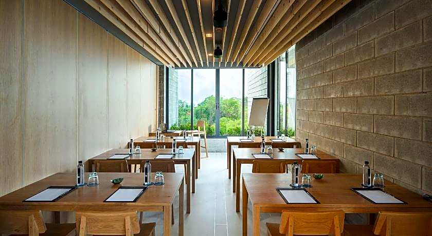 Cross Pattaya Oceanphere