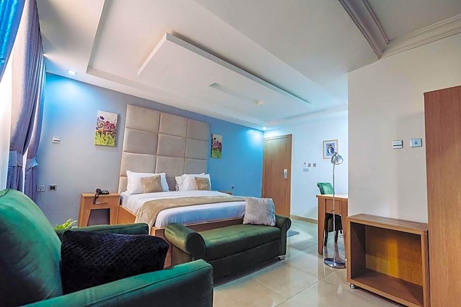 Tranquil Mews Hotel