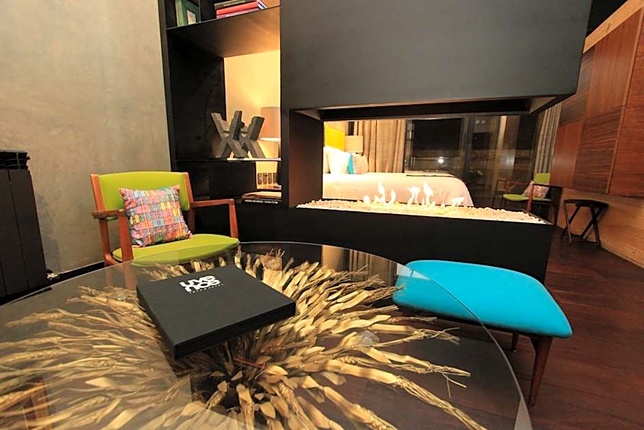 Uvence Arte + Hotel