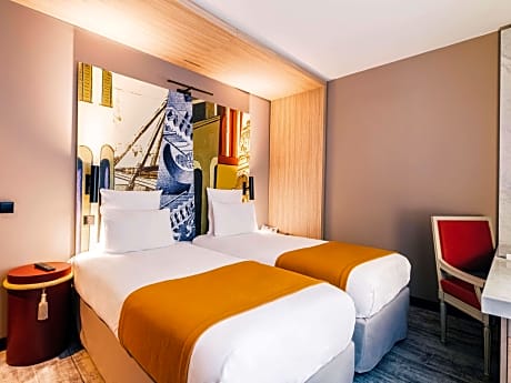 Standard Room with twin beds