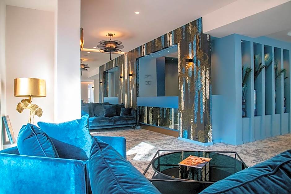 Résidence Hôtelière Chambord au coeur de Menton - entièrement rénovée