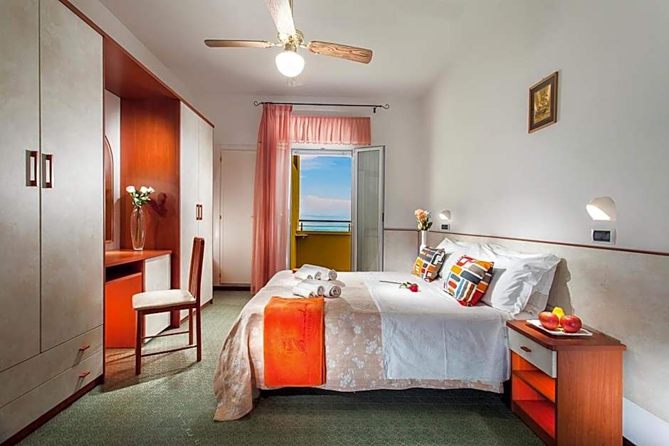 Hotel Sandra