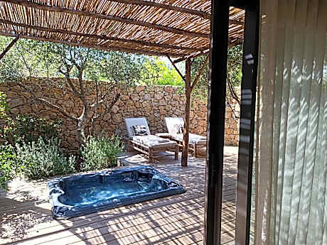 Hôtel Les Suites Du Maquis