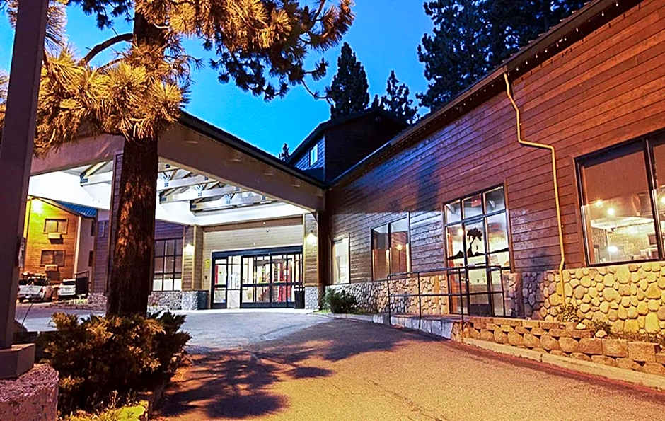 Empeiria High Sierra Hotel