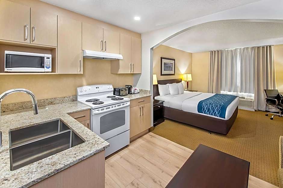 Comfort Inn & Suites