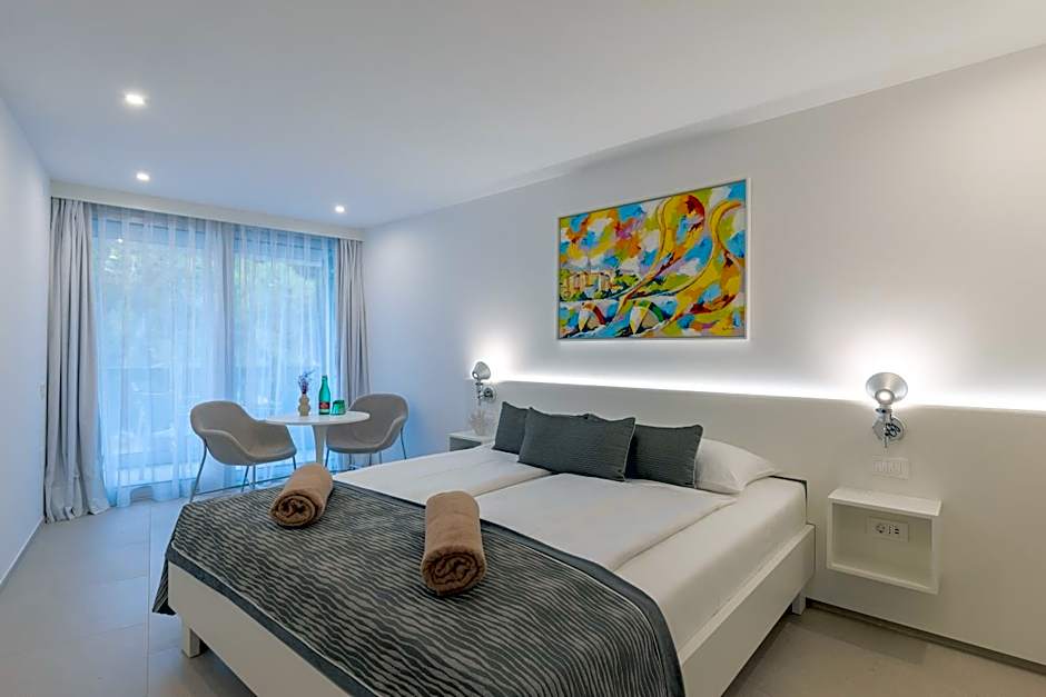 RIVALMARE BEACH Boutique Hotel