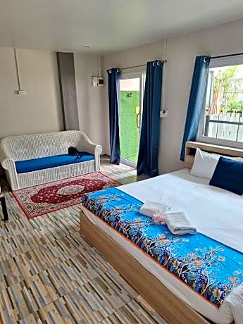 Triple Room with Terrace