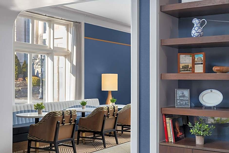 The Well House Hamilton, Tapestry Collection by Hilton