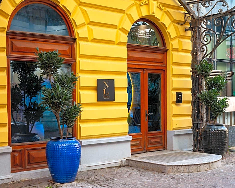 NATALI Luxury suites PARKING