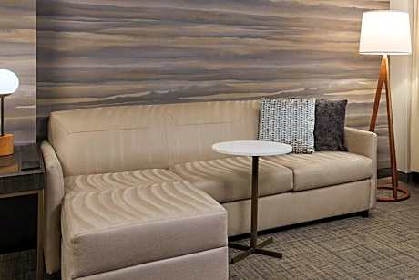 Suite, 1 Bedroom (2 Queen Beds and 1 Double Sofa Bed)