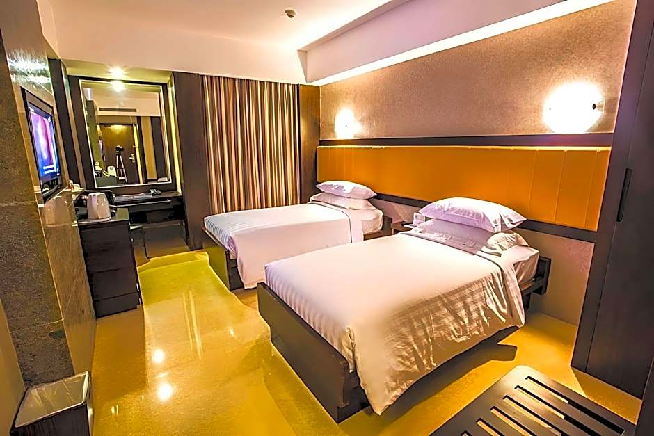 Crown Victoria Hotel Tulungagung